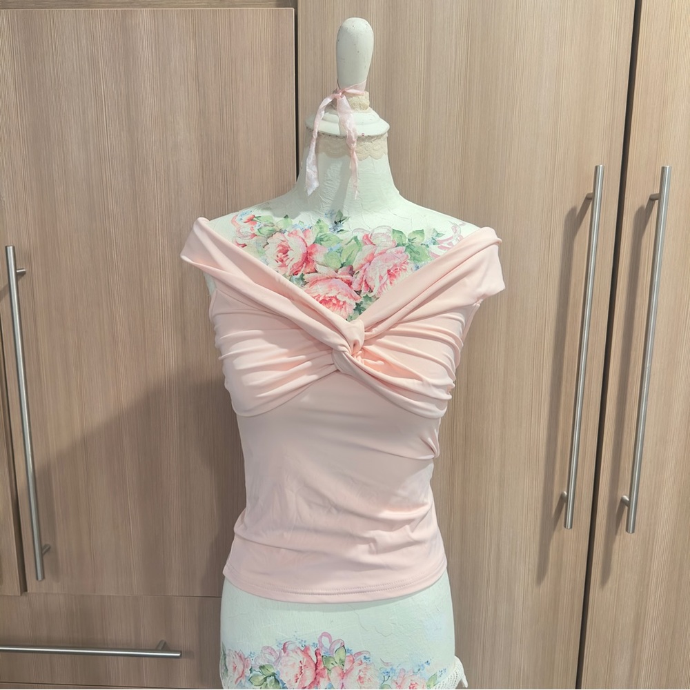 Elegant Pink Off-Shoulder Women's Top